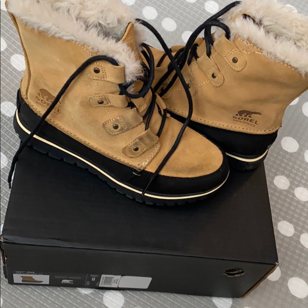 Sorel Cozy Joan Boots